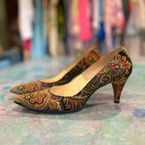 Mid Century Paisley Heels